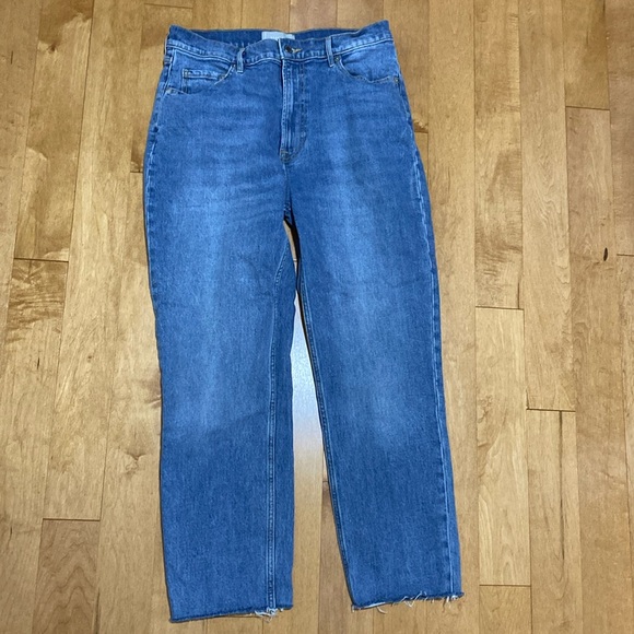 Everlane Organic The Original Cheeky Jean - Picture 2 of 11